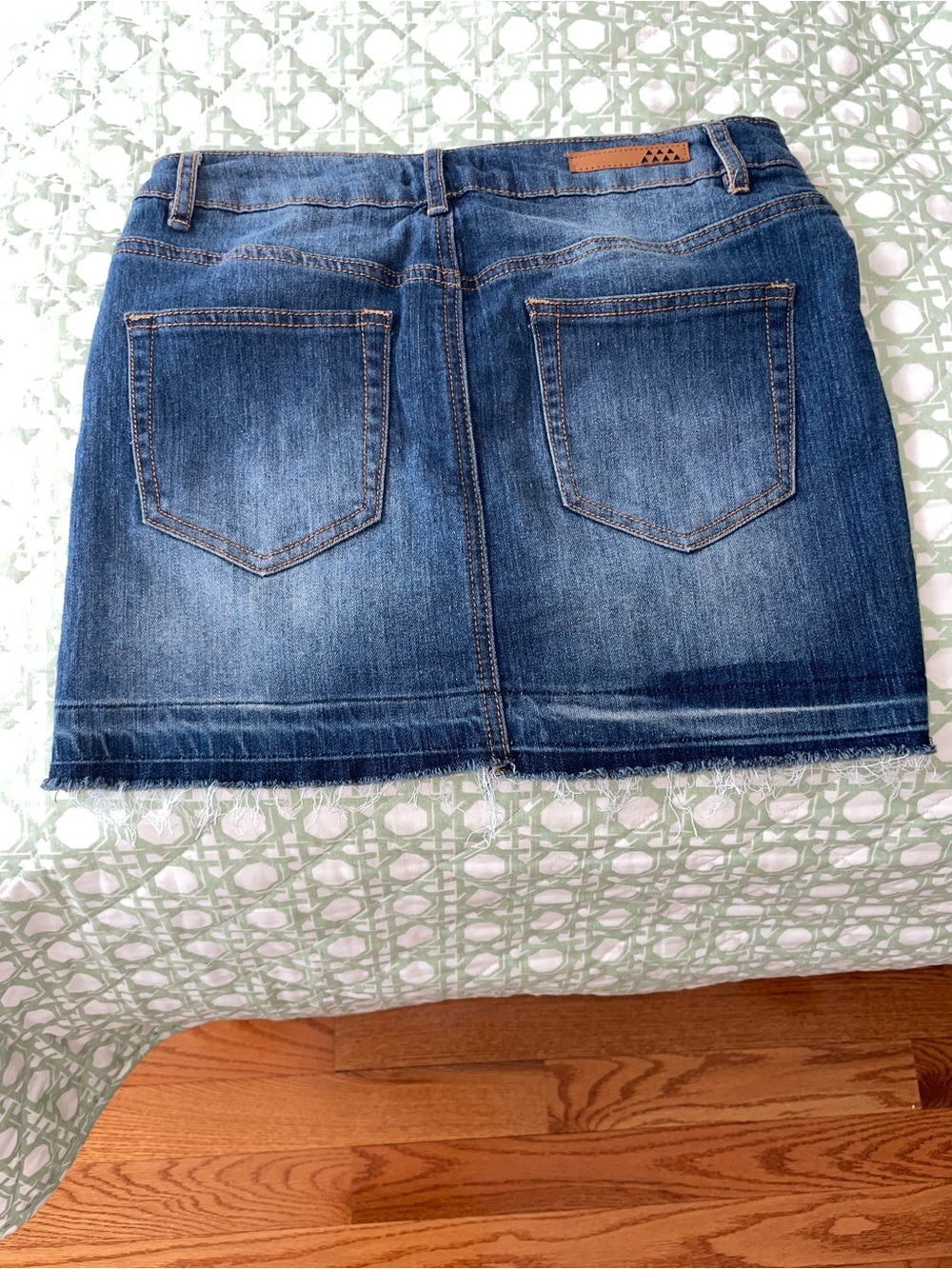 Classic Blue Denim Mini Skirt - Casual Everyday Style - Picture 3 of 3